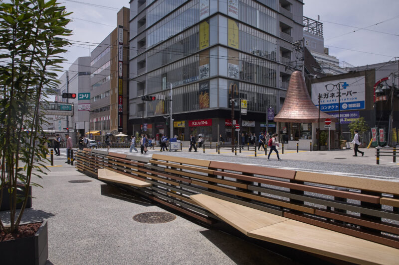 町田市交流拠点「はっとまちだ」 滞留空間「はっとterrace」｜原町田大通り 憩いと賑わい空間を創造するプロジェクト